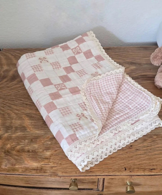 Bows and Gingham Quilted Gauze Blanket (Big Kid)