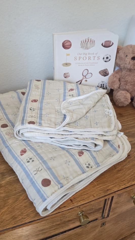 Vintage Sports Quilted Gauze Blanket (Big Kid)