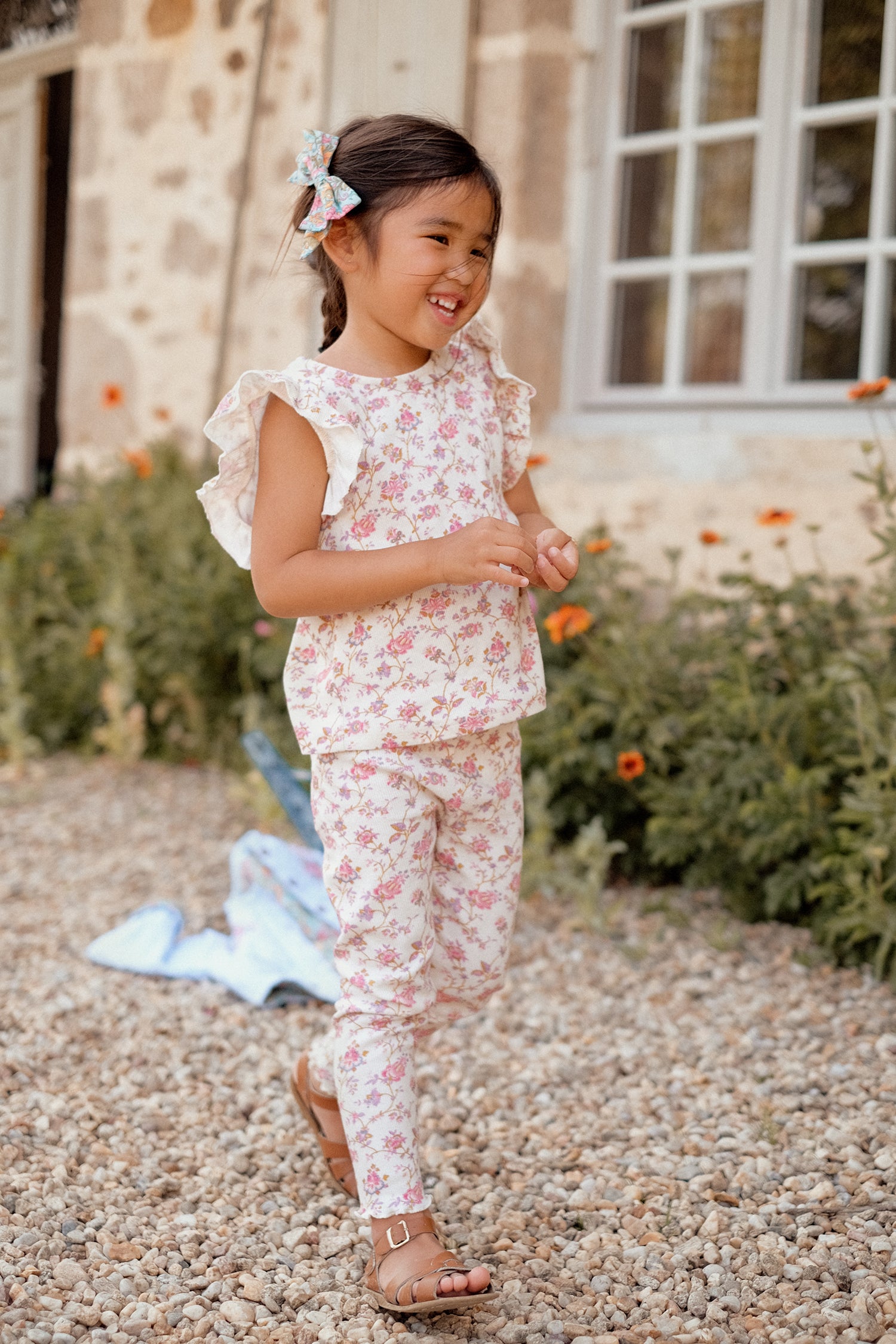 Louise Misha – Hello Little Crew