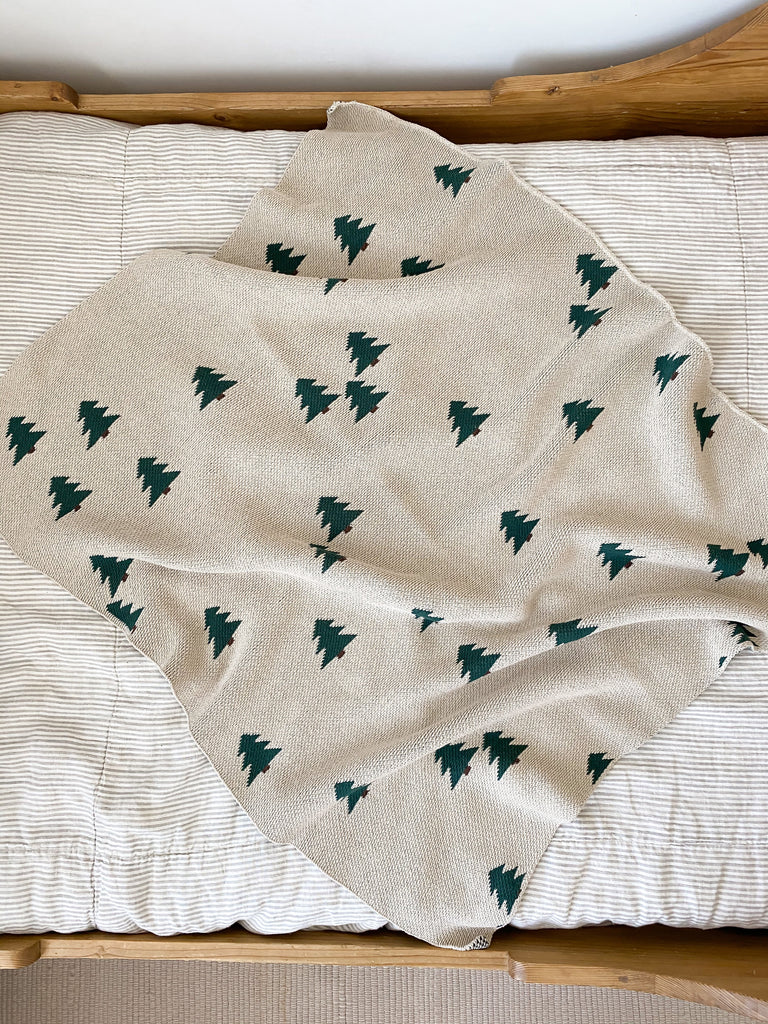 Fin and Vince - Knit Blanket (Pine Tree)