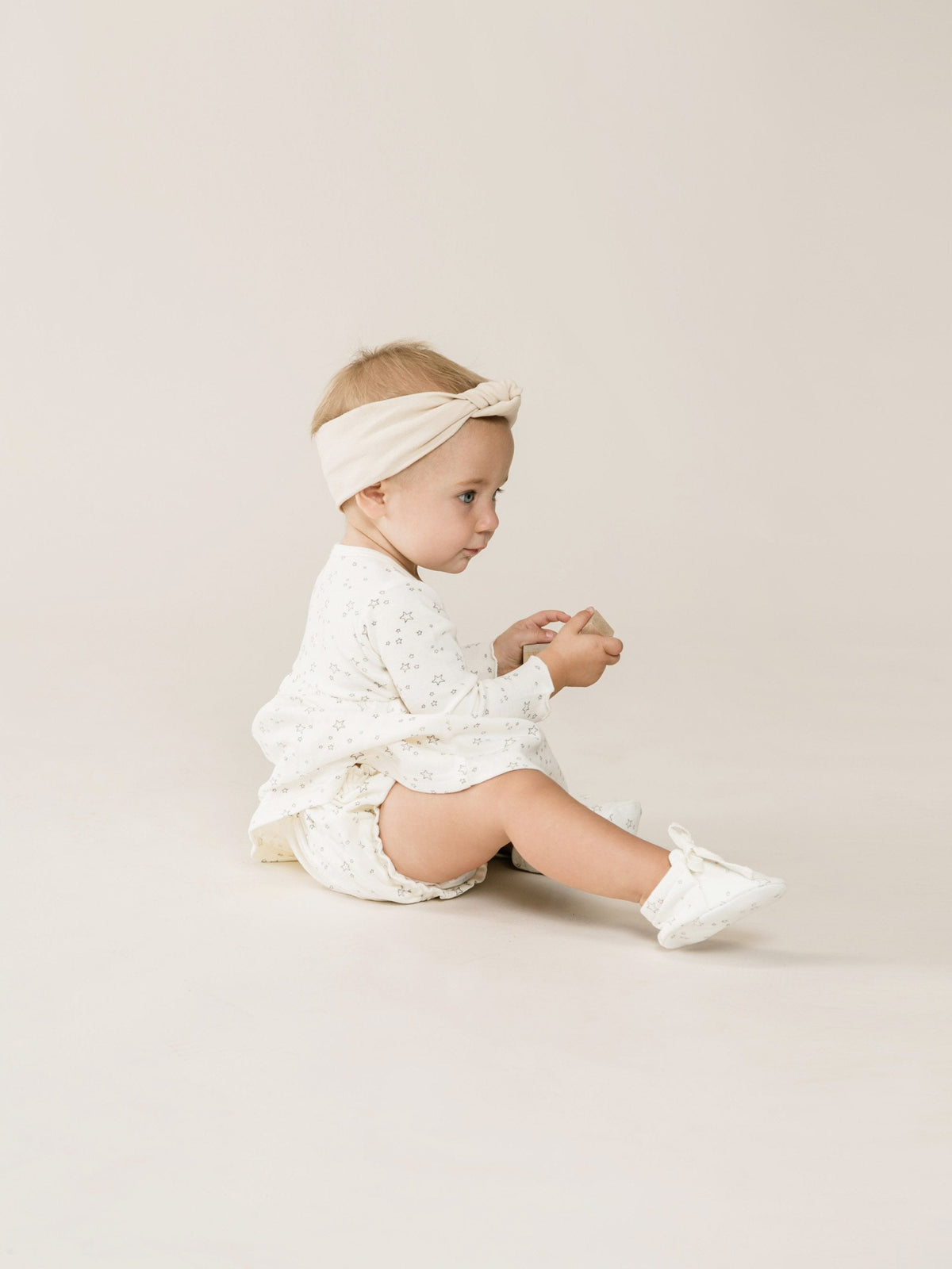 Quincy Mae - Baby Dress (Ivory Stars) - Last 6/12 Hello Little Crew Quincy Mae - Baby Dress (Ivory Stars) - Last 6/12 Hello Little Crew