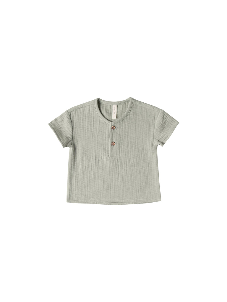 Quincy Mae - Woven Henry Top (Sage)