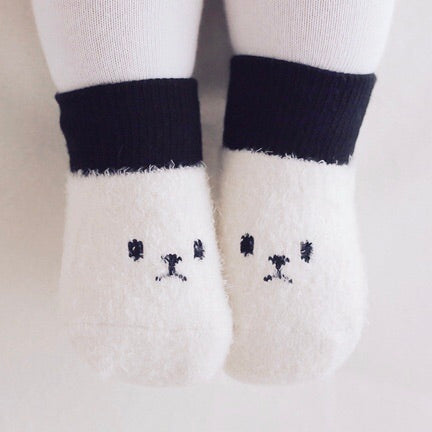 Fluffy Face Socks - B/W
